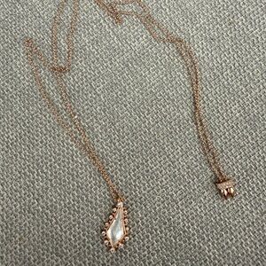 RARE Kendra Scott Rose Gold Necklace Elegant Necklace